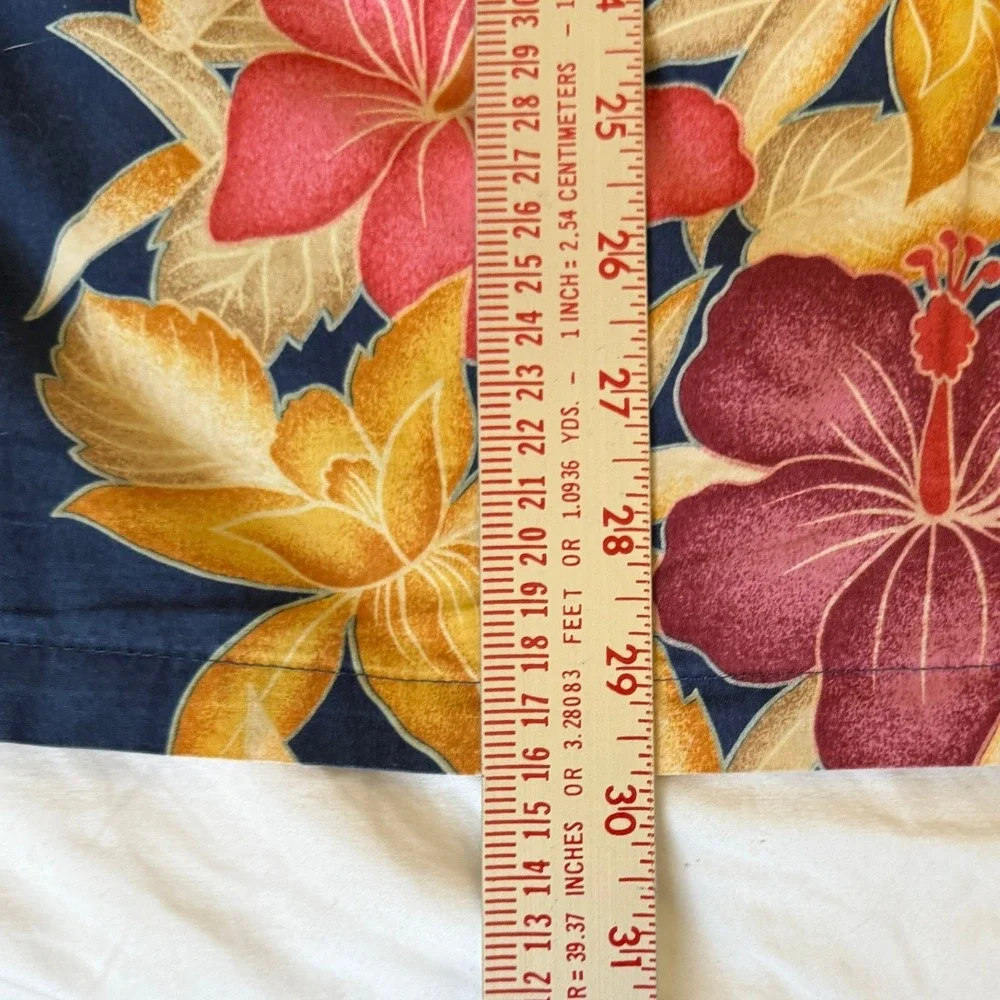 Royal Creations Mens Hawaiian Shirt Navy Blue Hibiscus Floral Made in Hawaii L